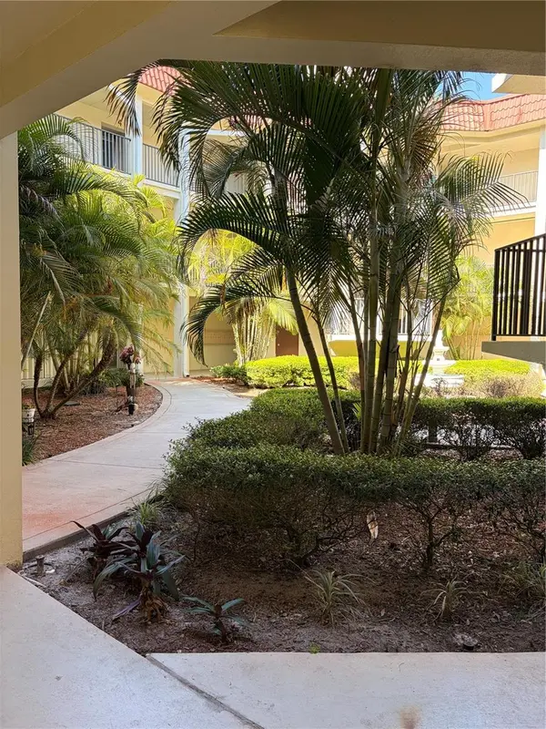 2700 BAYSHORE BLVD #2105, Dunedin, FL 34698