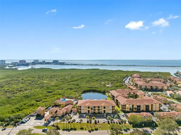 4345 BAYSIDE VILLAGE DR #302, Tampa, FL 33615