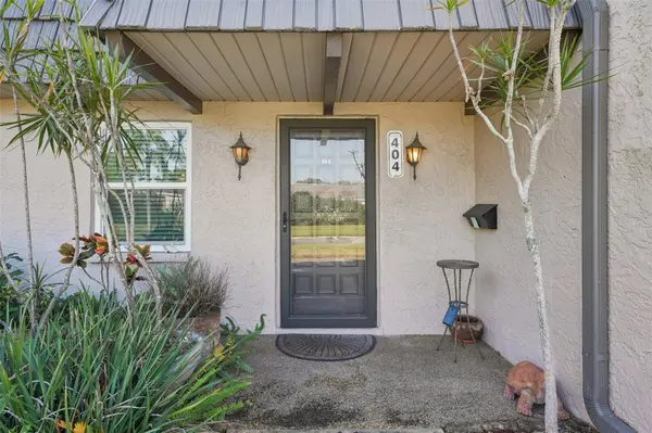 404 CORDOVA GN #404, Seminole, FL 33777