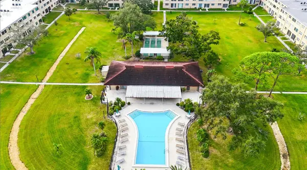 5095 BAY ST NE #210, St Petersburg, FL 33703