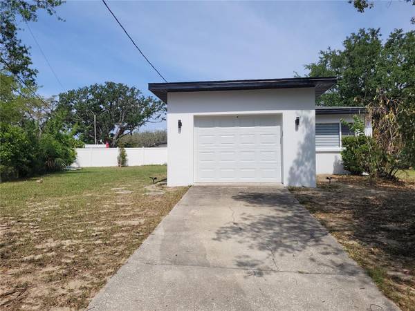 105 FOREST PARK AVE, Temple Terrace, FL 33617