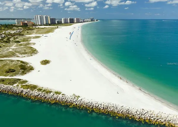 1230 GULF BLVD #1402, Clearwater Beach, FL 33767
