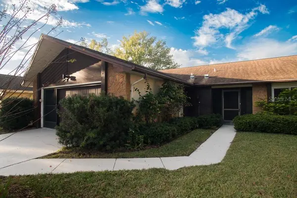 1350 GLENGARRY DR, Palm Harbor, FL 34684