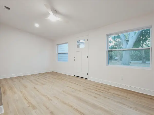 8917 N HIGHLAND AVE, Tampa, FL 33604