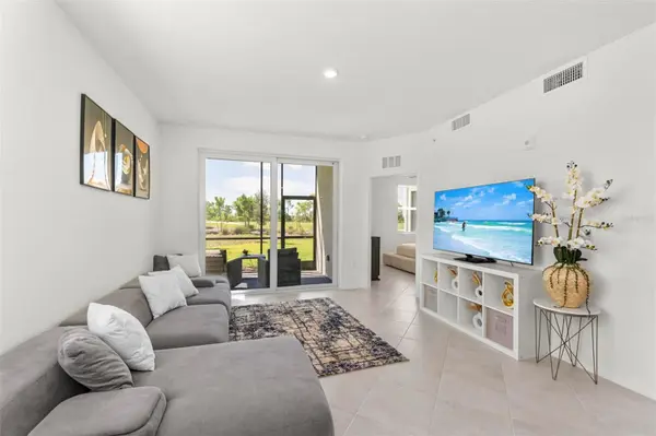 12280 WELLEN GOLF ST #101, Venice, FL 34293
