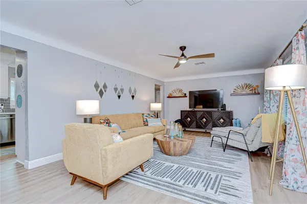 130 63RD ST S, St Petersburg, FL 33707