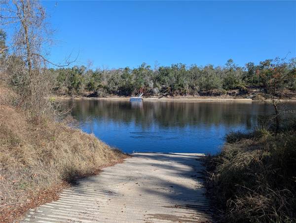 NW FOX RUN TRL #107, Mayo, FL 32066