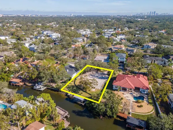 2609 N DUNDEE ST, Tampa, FL 33629