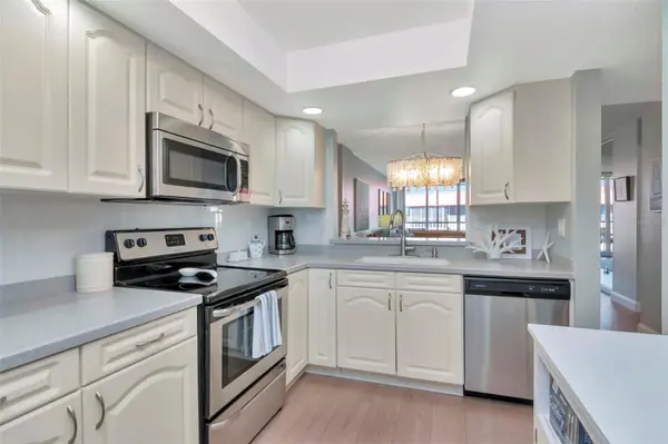 17580 GULF BLVD #403, Redington Shores, FL 33708