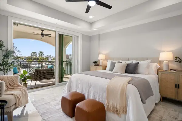 211 DOLPHIN PT #202, Clearwater, FL 33767