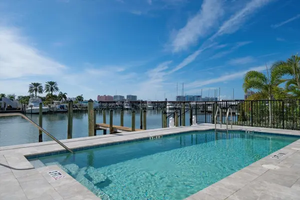 211 DOLPHIN PT #301, Clearwater, FL 33767