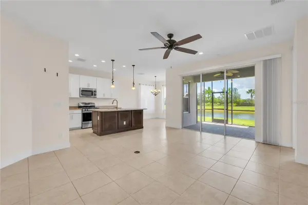 15433 SANTA POLA DR, Wimauma, FL 33598