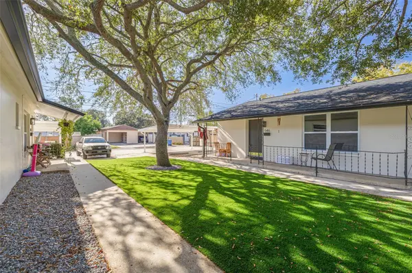 544 93RD AVE N, St Petersburg, FL 33702