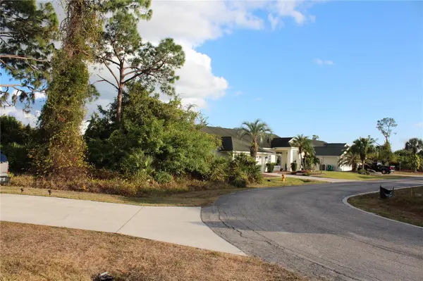 2250 STONEGATE CIR, Port Charlotte, FL 33948