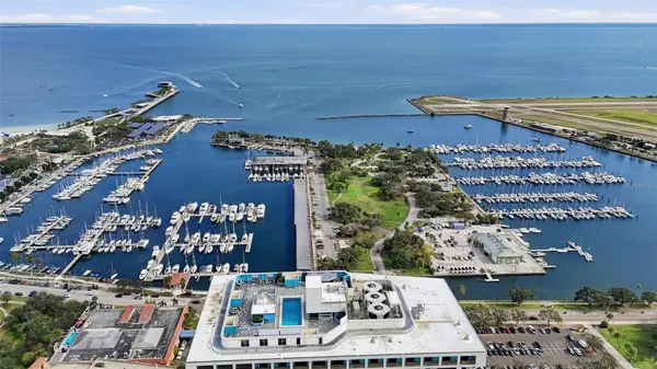 1 BEACH DR SE #1610, St Petersburg, FL 33701