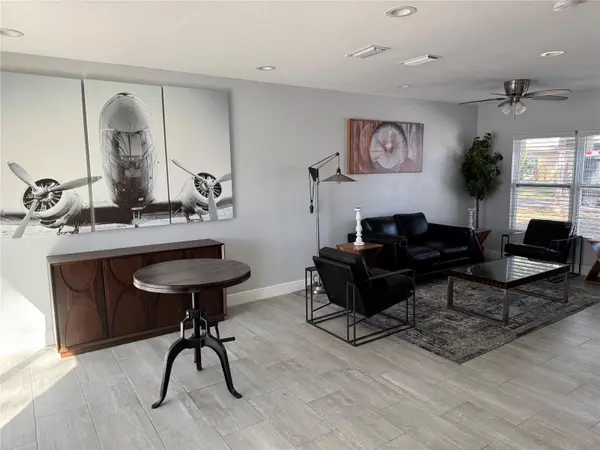 208-210-212 ELIZABETH AVE #A,B, Clearwater, FL 33759