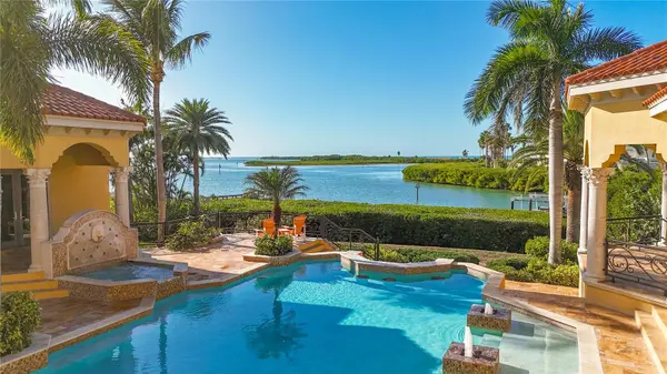 1363 OCEANVIEW DR, Tierra Verde, FL 33715