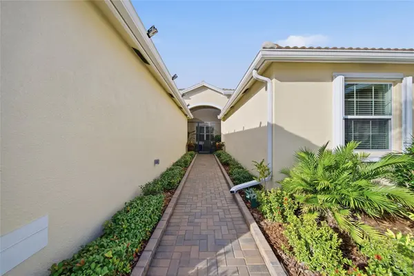 4717 AVILA LAKES DR, Wimauma, FL 33598