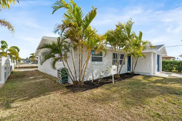13804 VICTOR AVE, Hudson, FL 34667