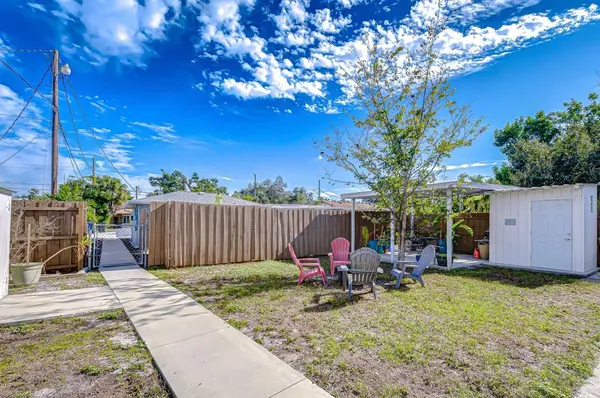 4444 17TH ST W #B, Bradenton, FL 34207