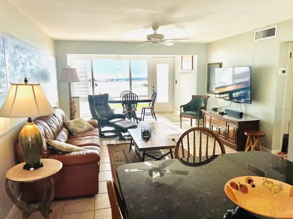 6006 MIDNIGHT PASS RD #40, Sarasota, FL 34242