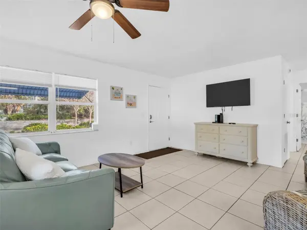 103 E PARK ST, Tarpon Springs, FL 34689