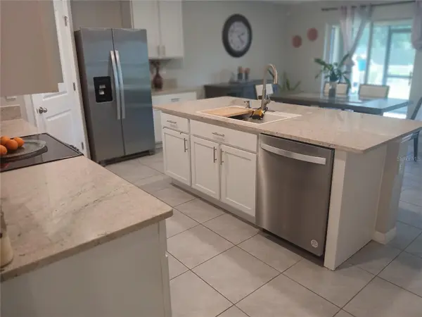3719 CAPRI COAST DR, Plant City, FL 33565