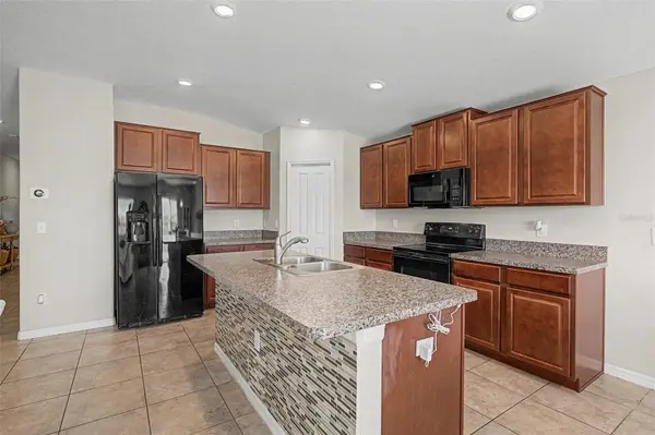 9625 SAGE CREEK DR, Ruskin, FL 33573