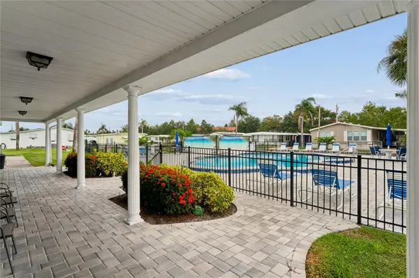 2000 E BAY DR #25, Largo, FL 33771