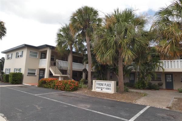800 TYRONE BLVD N #B-1, St Petersburg, FL 33710