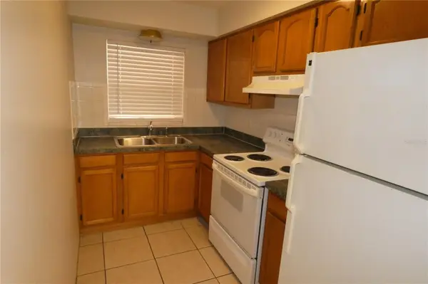 800 TYRONE BLVD N #B-1, St Petersburg, FL 33710