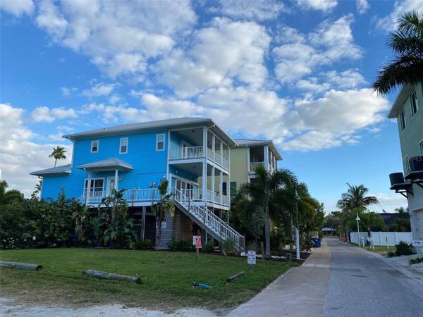 WHISPERING PINES DR, Indian Shores, FL 33785