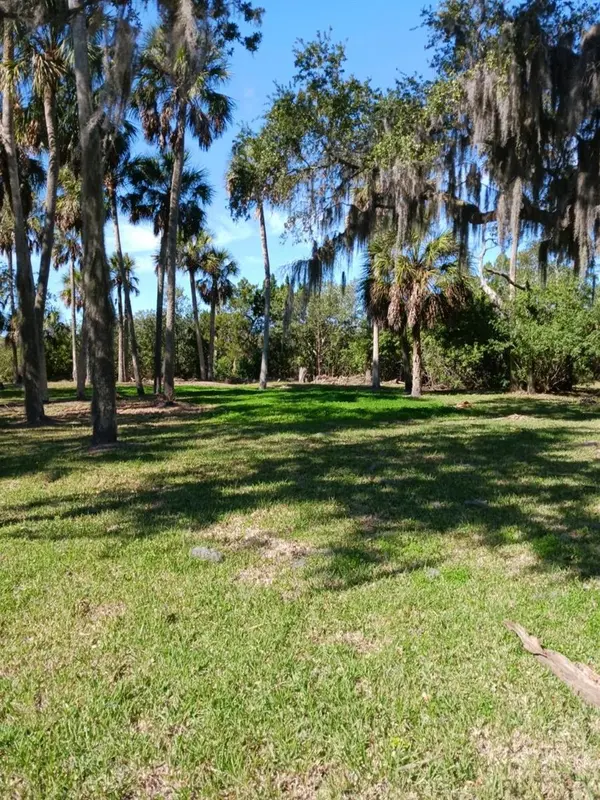 5353 TROPICAL WOODS CT, Port Richey, FL 34668