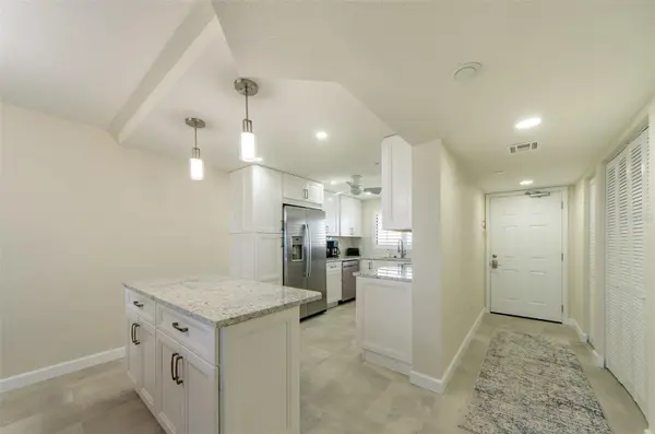 1290 GULF BLVD #907, Clearwater, FL 33767