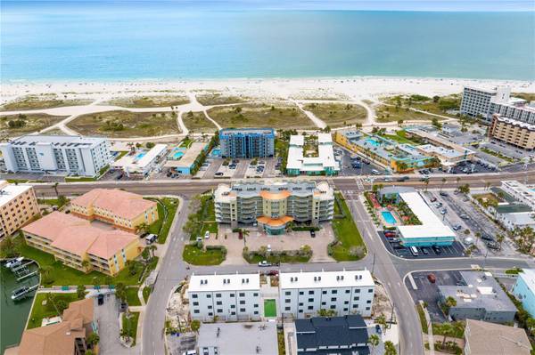 11605 1ST ST E #A1, Treasure Island, FL 33706