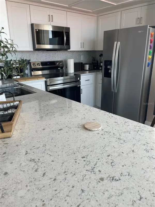 6211 SUN BLVD #306, St Petersburg, FL 33715