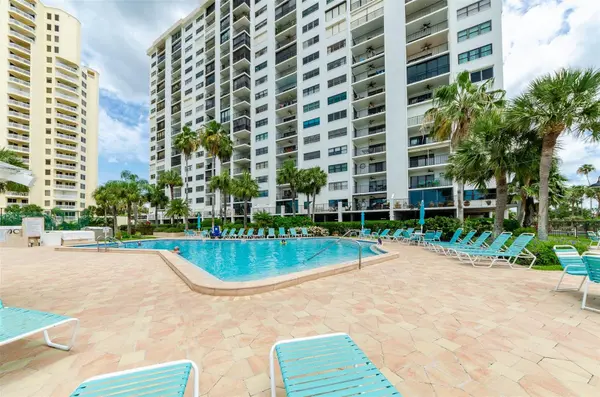 1230 GULF BLVD #1404, Clearwater, FL 33767