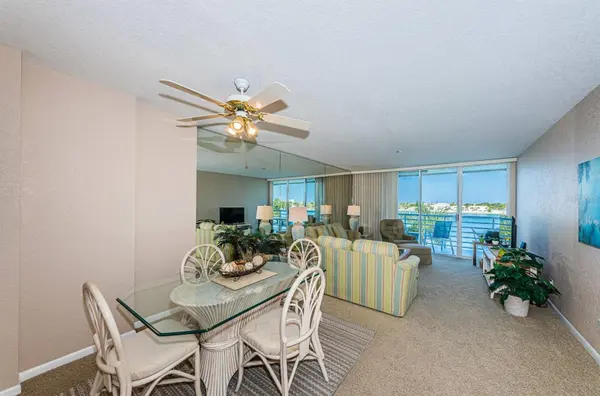 6093 BAHIA DEL MAR CIR #478, St Petersburg, FL 33715
