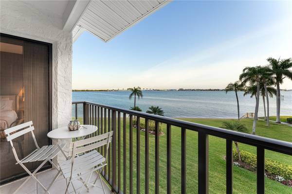 6287 BAHIA DEL MAR CIR #312, St Petersburg, FL 33715