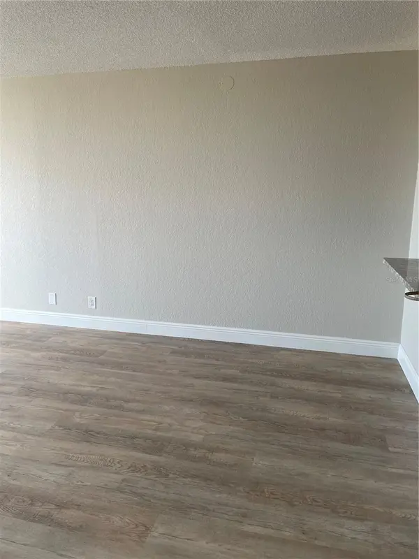 6177 SUN BLVD #405, St Petersburg, FL 33715