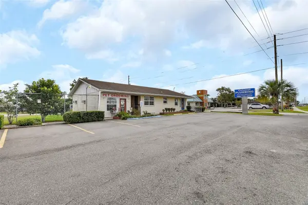 1319 S WOODLAND BLVD, Deland, FL 32720