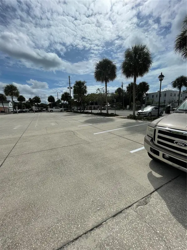 113 S WOODLAND BLVD, Deland, FL 32720
