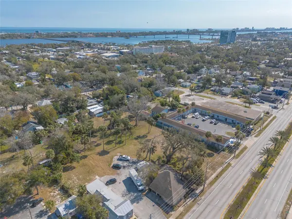 629 N RIDGEWOOD AVE, Daytona Beach, FL 32114