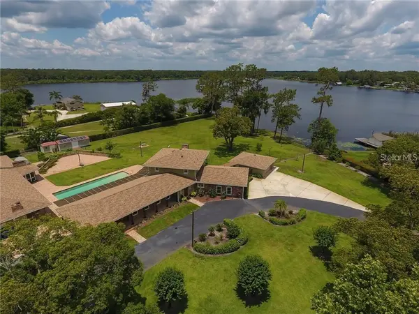 910 N KEPLER RD, Deland, FL 32724