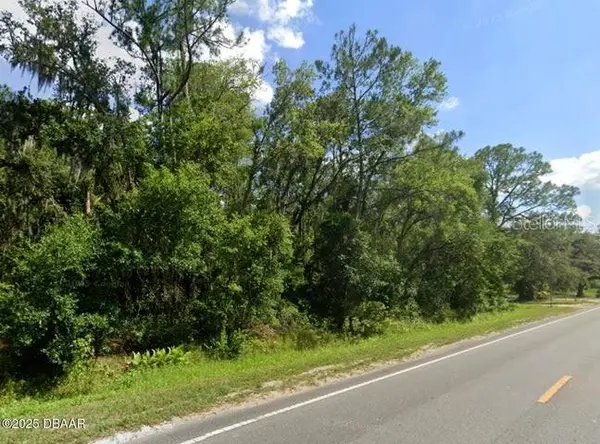 2884 W NEW YORK AVE, Deland, FL 32720