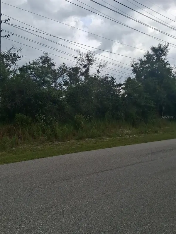 9TH AVE, Deland, FL 32724