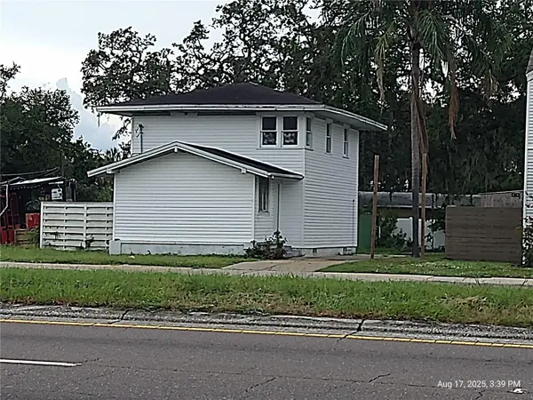 909 and 911 WEST HILLSBOROUGH AVE, Tampa, FL 33604