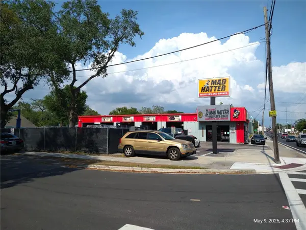 715 WEST WATERS AVE, Tampa, FL 33604