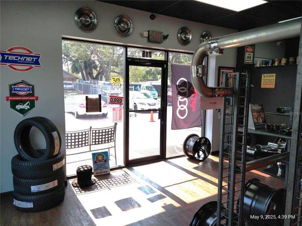 715 WEST WATERS AVE, Tampa, FL 33604