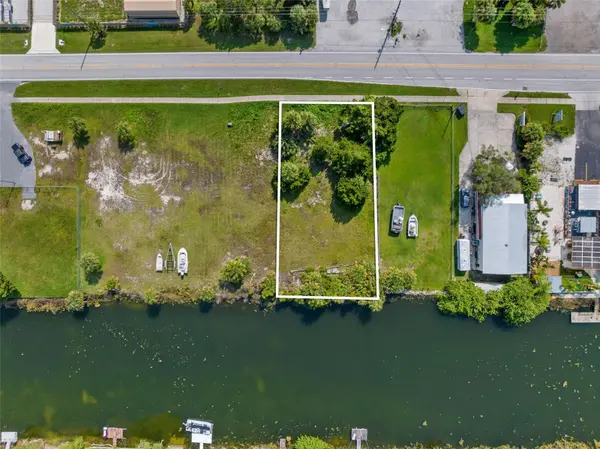 3329 SHOAL LINE BLVD, Hernando Beach, FL 34607